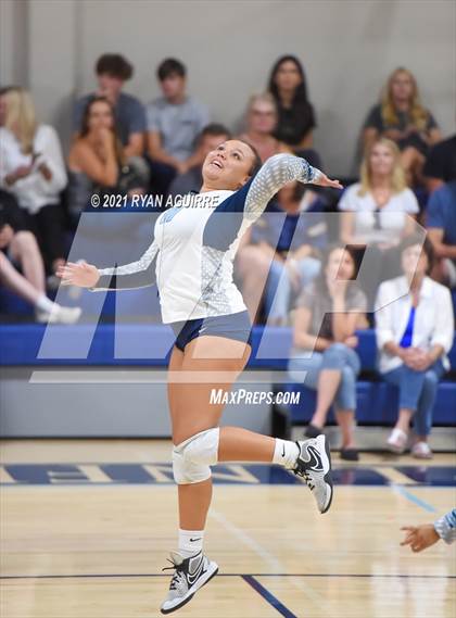 Thumbnail 1 in California Lutheran @ Linfield Christian photogallery.