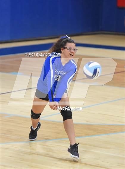 Thumbnail 2 in California Lutheran @ Linfield Christian photogallery.