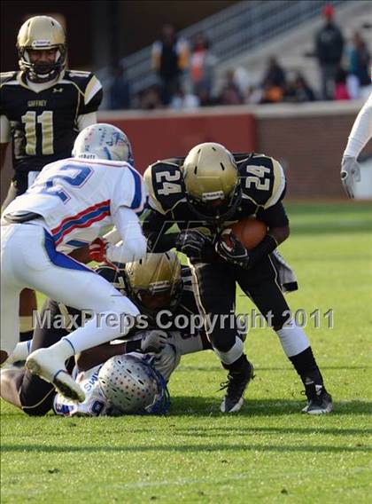 Thumbnail 1 in Gaffney vs. Byrnes (SCHSL 4A Division 1 Final) photogallery.