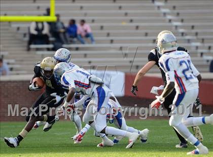 Thumbnail 3 in Gaffney vs. Byrnes (SCHSL 4A Division 1 Final) photogallery.