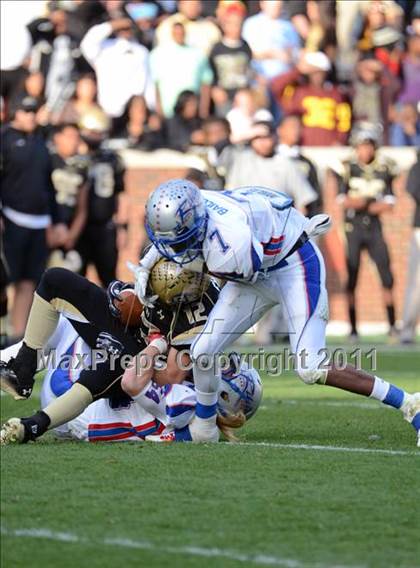 Thumbnail 3 in Gaffney vs. Byrnes (SCHSL 4A Division 1 Final) photogallery.