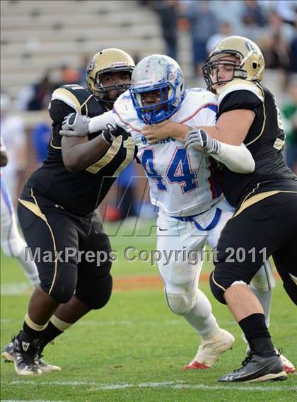 Thumbnail 3 in Gaffney vs. Byrnes (SCHSL 4A Division 1 Final) photogallery.