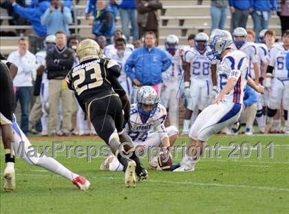 Thumbnail 2 in Gaffney vs. Byrnes (SCHSL 4A Division 1 Final) photogallery.
