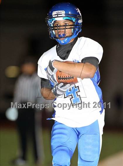 Thumbnail 1 in Lincoln vs. Seagoville (4A Division 2 Region 2 Bi-District) photogallery.