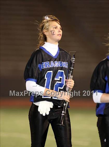 Thumbnail 2 in Lincoln vs. Seagoville (4A Division 2 Region 2 Bi-District) photogallery.