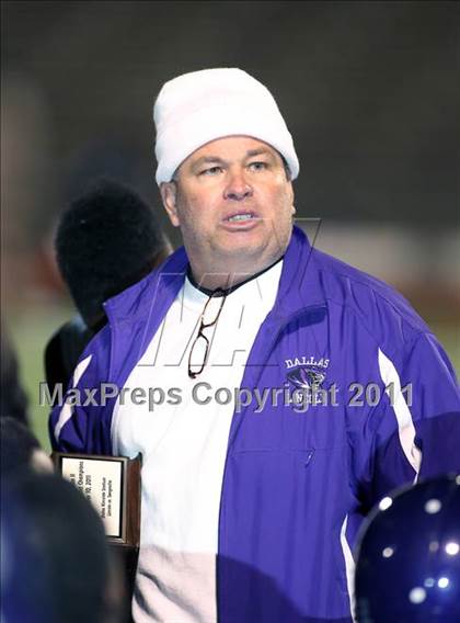 Thumbnail 2 in Lincoln vs. Seagoville (4A Division 2 Region 2 Bi-District) photogallery.