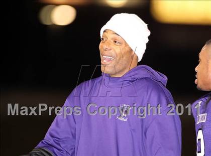 Thumbnail 2 in Lincoln vs. Seagoville (4A Division 2 Region 2 Bi-District) photogallery.