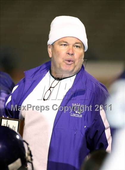 Thumbnail 1 in Lincoln vs. Seagoville (4A Division 2 Region 2 Bi-District) photogallery.