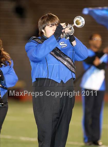 Thumbnail 2 in Lincoln vs. Seagoville (4A Division 2 Region 2 Bi-District) photogallery.