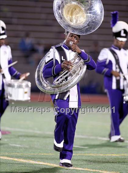 Thumbnail 3 in Lincoln vs. Seagoville (4A Division 2 Region 2 Bi-District) photogallery.