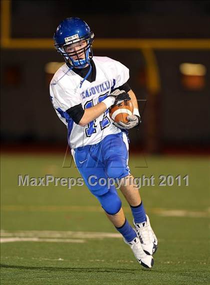 Thumbnail 1 in Lincoln vs. Seagoville (4A Division 2 Region 2 Bi-District) photogallery.