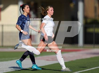 Thumbnail 3 in Wylie East vs. Tyler Legacy (UIL 6A D2 Bi-District Playoff) photogallery.