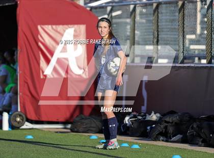 Thumbnail 3 in Wylie East vs. Tyler Legacy (UIL 6A D2 Bi-District Playoff) photogallery.