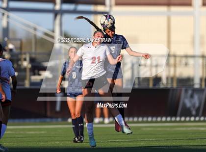 Thumbnail 3 in Wylie East vs. Tyler Legacy (UIL 6A D2 Bi-District Playoff) photogallery.