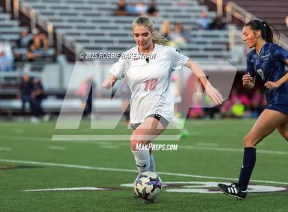 Thumbnail 1 in Wylie East vs. Tyler Legacy (UIL 6A D2 Bi-District Playoff) photogallery.