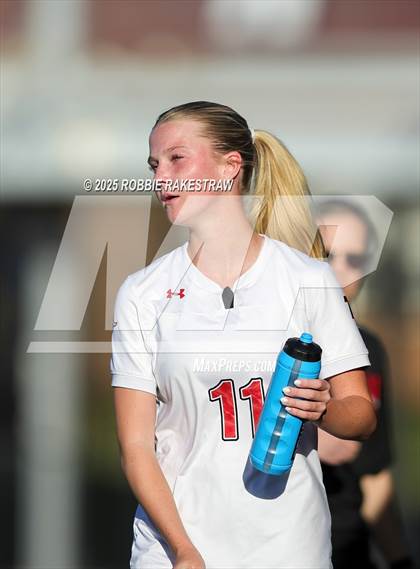 Thumbnail 1 in Wylie East vs. Tyler Legacy (UIL 6A D2 Bi-District Playoff) photogallery.
