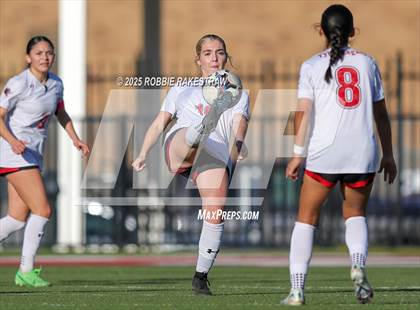 Thumbnail 3 in Wylie East vs. Tyler Legacy (UIL 6A D2 Bi-District Playoff) photogallery.