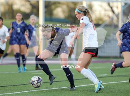 Thumbnail 1 in Wylie East vs. Tyler Legacy (UIL 6A D2 Bi-District Playoff) photogallery.