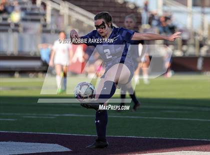 Thumbnail 1 in Wylie East vs. Tyler Legacy (UIL 6A D2 Bi-District Playoff) photogallery.