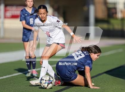 Thumbnail 3 in Wylie East vs. Tyler Legacy (UIL 6A D2 Bi-District Playoff) photogallery.