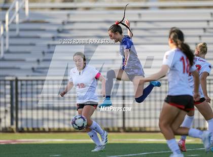 Thumbnail 1 in Wylie East vs. Tyler Legacy (UIL 6A D2 Bi-District Playoff) photogallery.