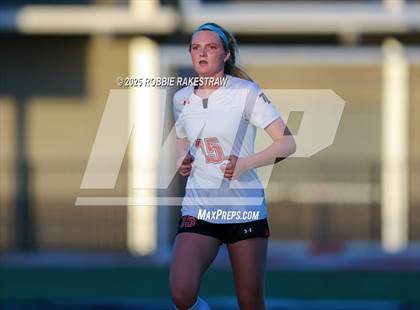 Thumbnail 2 in Wylie East vs. Tyler Legacy (UIL 6A D2 Bi-District Playoff) photogallery.