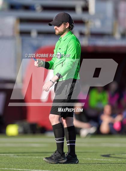 Thumbnail 2 in Wylie East vs. Tyler Legacy (UIL 6A D2 Bi-District Playoff) photogallery.