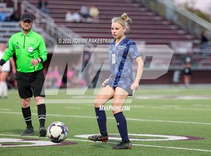 Thumbnail 3 in Wylie East vs. Tyler Legacy (UIL 6A D2 Bi-District Playoff) photogallery.