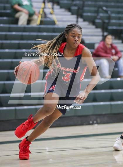 Thumbnail 3 in San Joaquin Memorial vs. Paso Robles (H.I.T Hoover High School) photogallery.