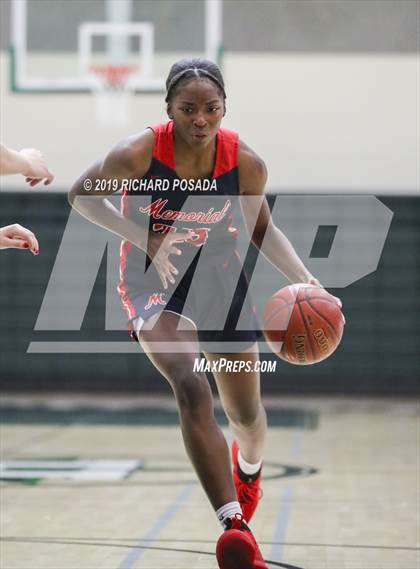 Thumbnail 3 in San Joaquin Memorial vs. Paso Robles (H.I.T Hoover High School) photogallery.