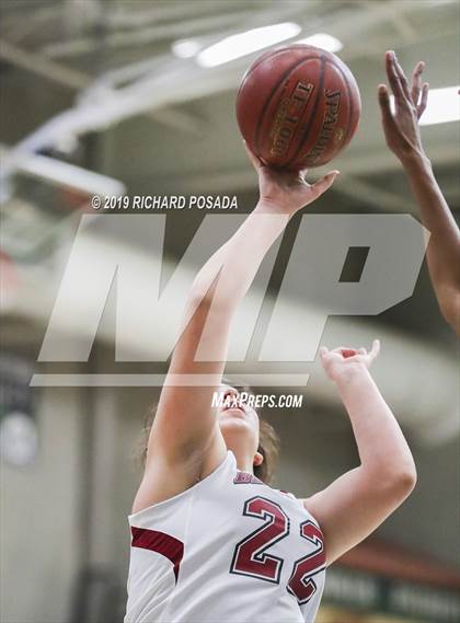 Thumbnail 2 in San Joaquin Memorial vs. Paso Robles (H.I.T Hoover High School) photogallery.