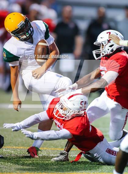 Thumbnail 2 in Harvard-Westlake vs Jefferson photogallery.