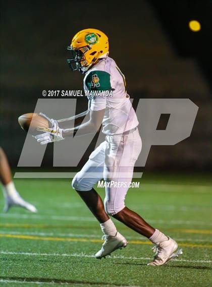 Thumbnail 3 in Harvard-Westlake vs Jefferson photogallery.