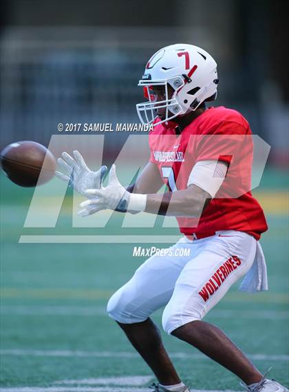 Thumbnail 2 in Harvard-Westlake vs Jefferson photogallery.