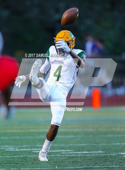 Thumbnail 3 in Harvard-Westlake vs Jefferson photogallery.