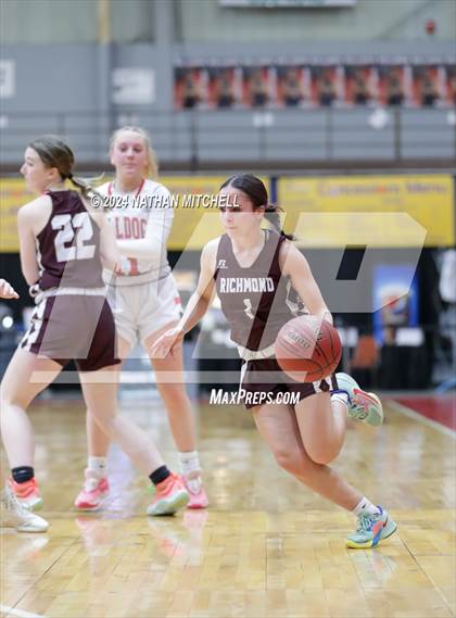 Thumbnail 2 in Richmond vs. Hall-Dale (MPA Class C Semifinal) photogallery.