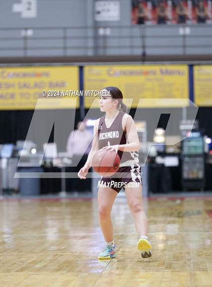 Thumbnail 3 in Richmond vs. Hall-Dale (MPA Class C Semifinal) photogallery.