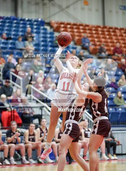 Thumbnail 3 in Richmond vs. Hall-Dale (MPA Class C Semifinal) photogallery.