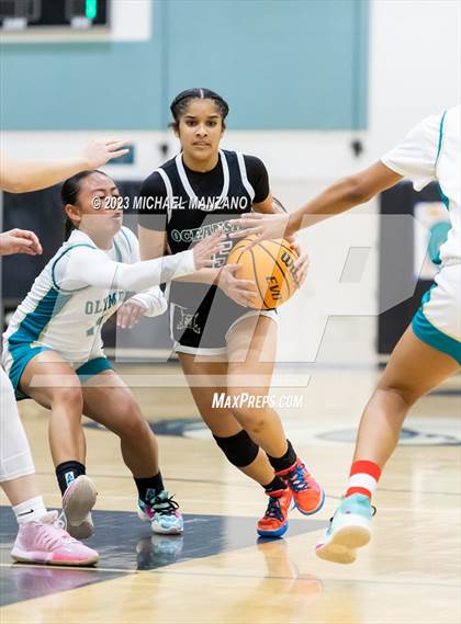 Thumbnail 3 in Oceanside vs. Olympian photogallery.