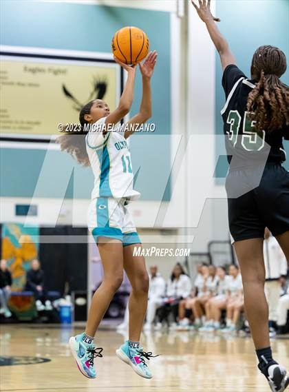 Thumbnail 3 in Oceanside vs. Olympian photogallery.