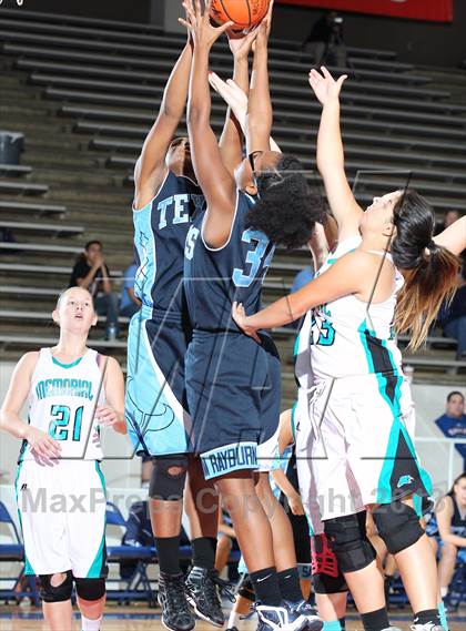 Thumbnail 1 in Sam Rayburn vs. Pasadena Memorial (McDonald's Texas Invitational) photogallery.