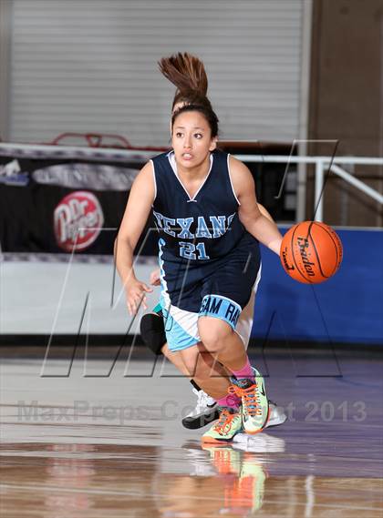 Thumbnail 1 in Sam Rayburn vs. Pasadena Memorial (McDonald's Texas Invitational) photogallery.