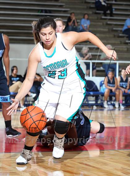 Thumbnail 2 in Sam Rayburn vs. Pasadena Memorial (McDonald's Texas Invitational) photogallery.