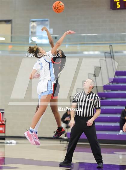 Thumbnail 2 in Riverdale Ridge vs. Liberty (Utah Holiday Hoopfest) photogallery.