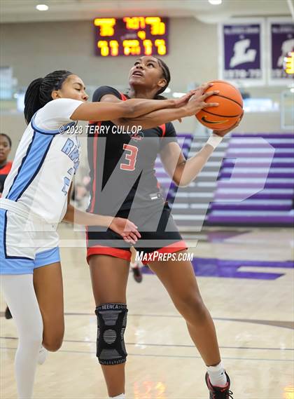 Thumbnail 2 in Riverdale Ridge vs. Liberty (Utah Holiday Hoopfest) photogallery.