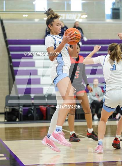 Thumbnail 2 in Riverdale Ridge vs. Liberty (Utah Holiday Hoopfest) photogallery.