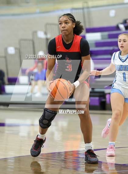 Thumbnail 3 in Riverdale Ridge vs. Liberty (Utah Holiday Hoopfest) photogallery.