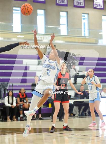 Thumbnail 3 in Riverdale Ridge vs. Liberty (Utah Holiday Hoopfest) photogallery.