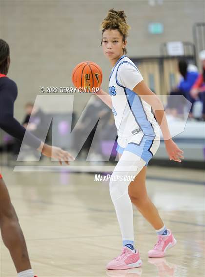 Thumbnail 2 in Riverdale Ridge vs. Liberty (Utah Holiday Hoopfest) photogallery.