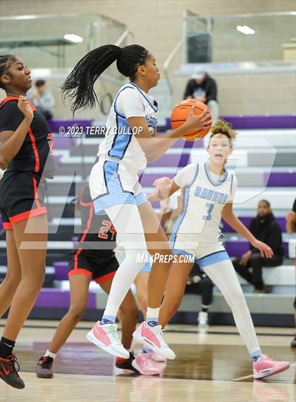 Thumbnail 2 in Riverdale Ridge vs. Liberty (Utah Holiday Hoopfest) photogallery.